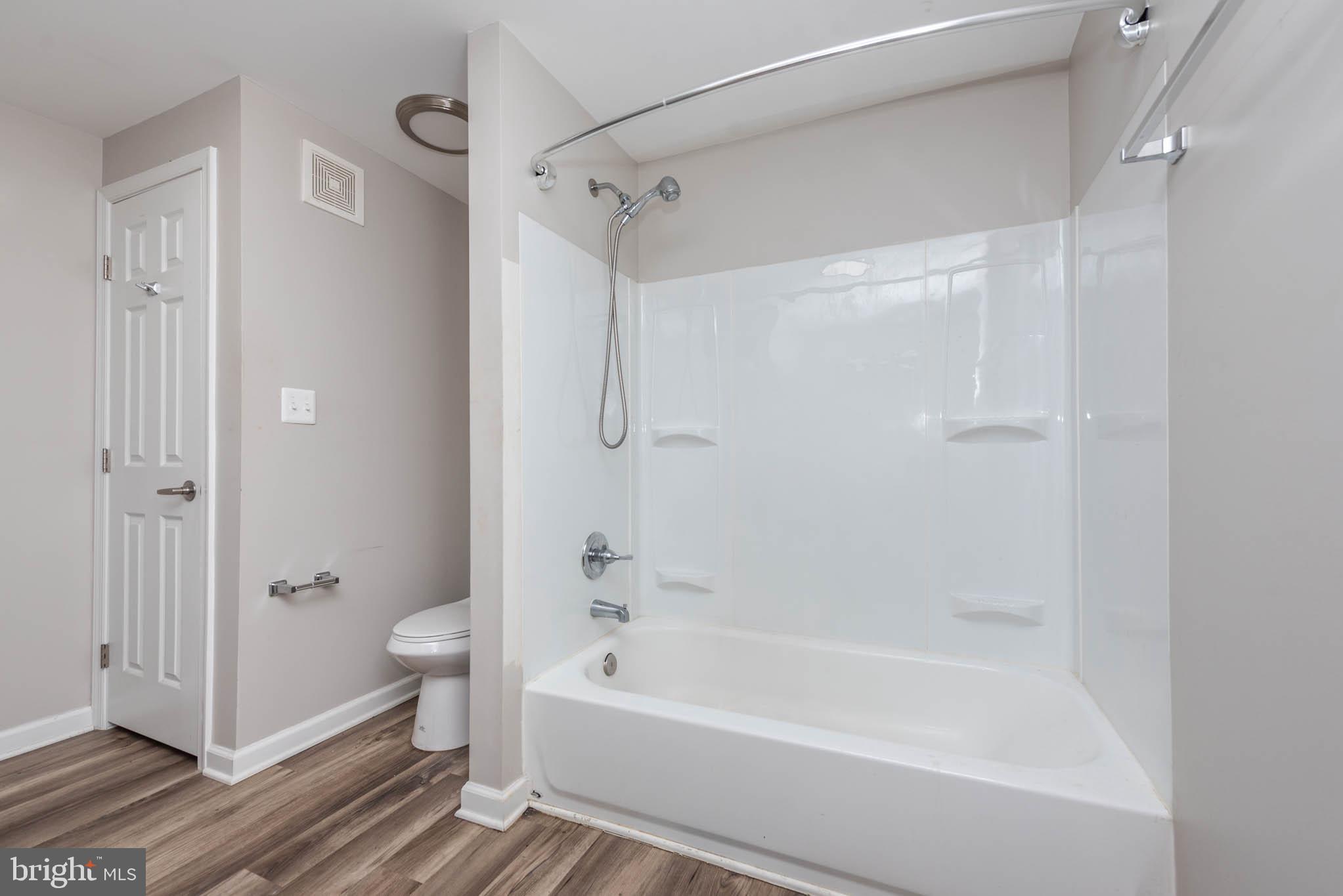 2108 East Hoffman Street Baltimore, MD 21213 - Photo 13 of 19