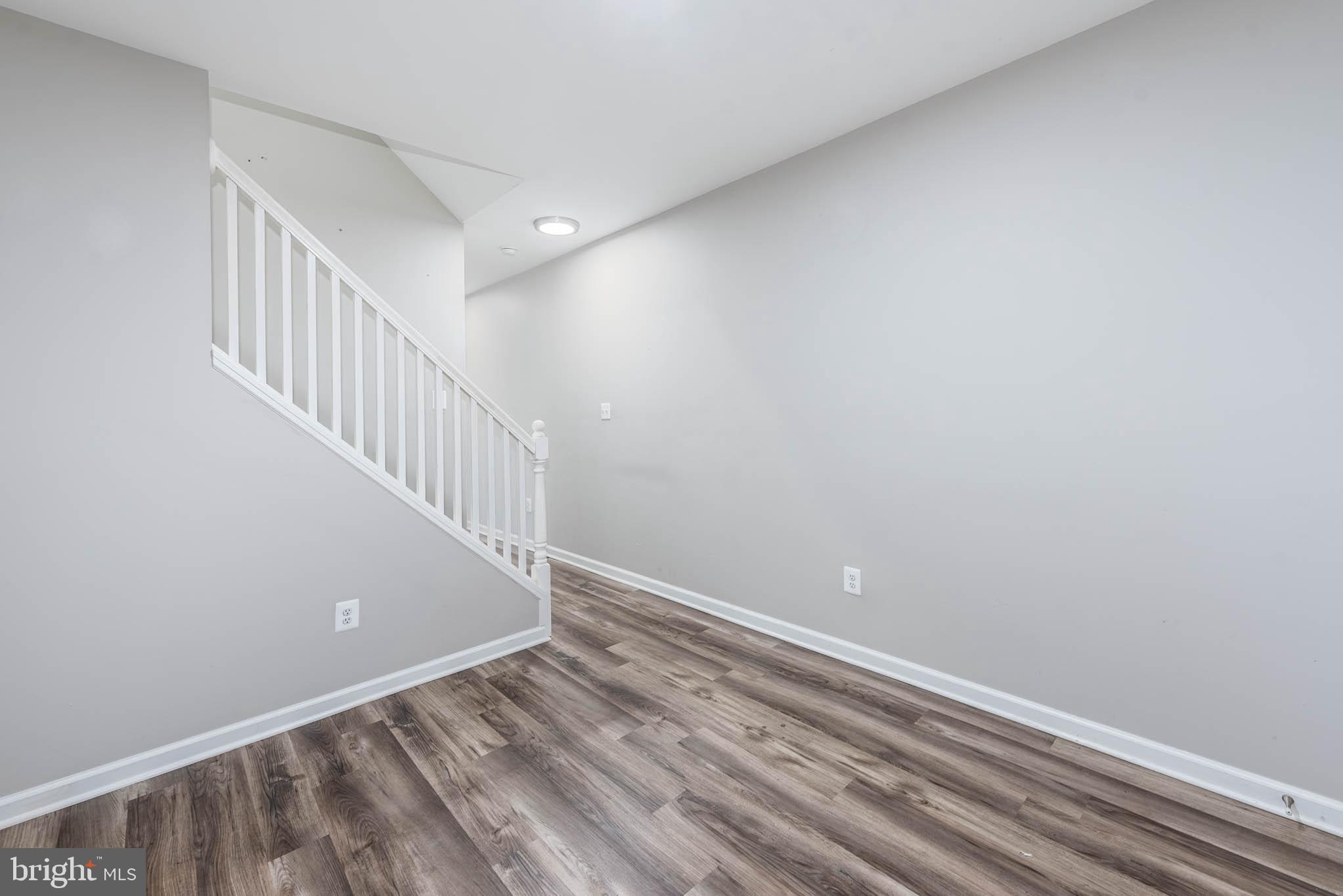 2108 East Hoffman Street Baltimore, MD 21213 - Photo 3 of 19