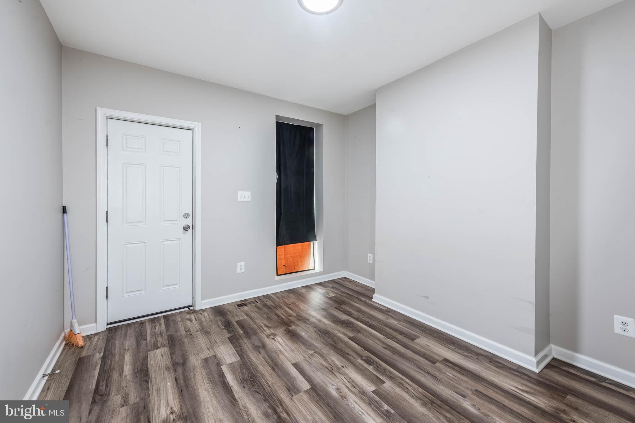 2108 East Hoffman Street Baltimore, MD 21213 - Photo 4 of 19