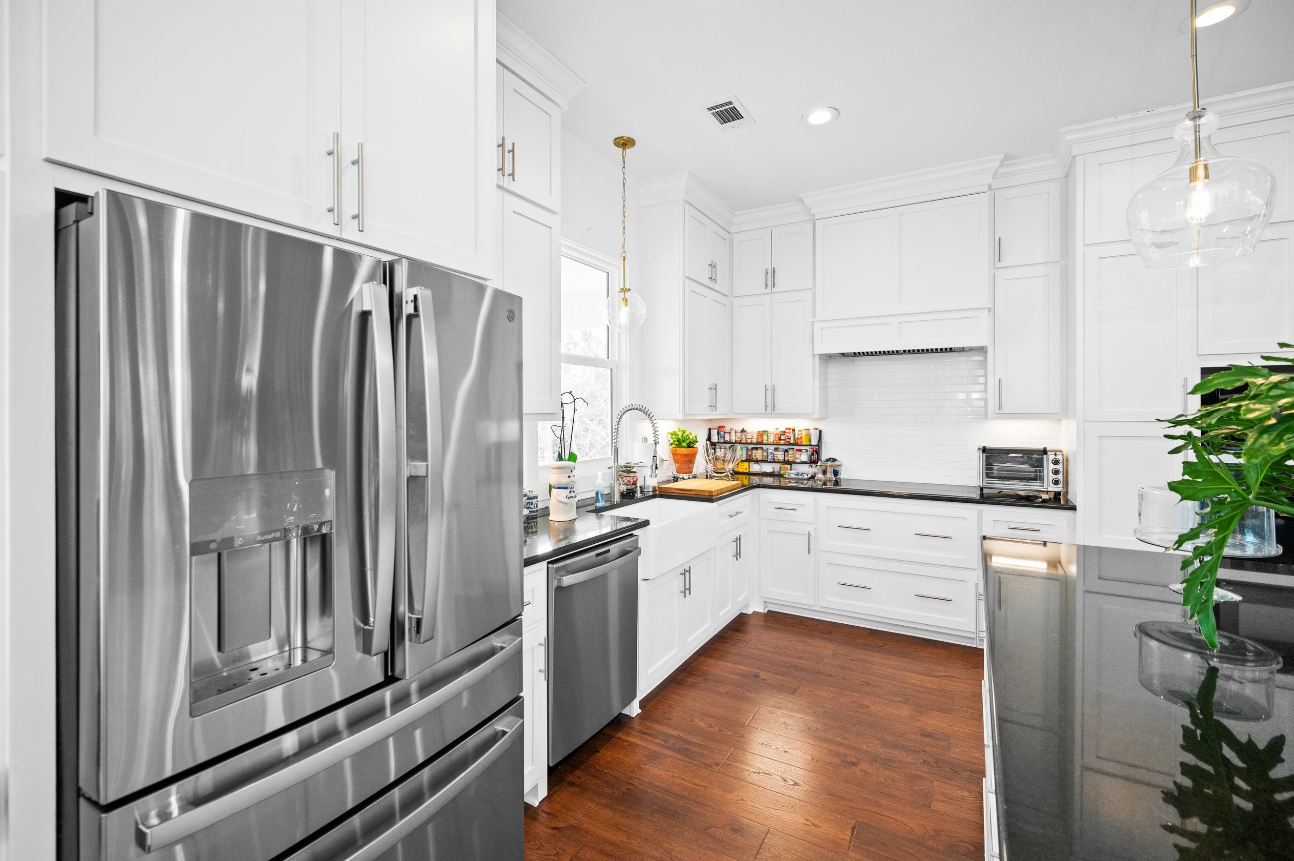 31835 River Road Orange Beach, AL 36561 - Photo 27 of 55 Kitchen