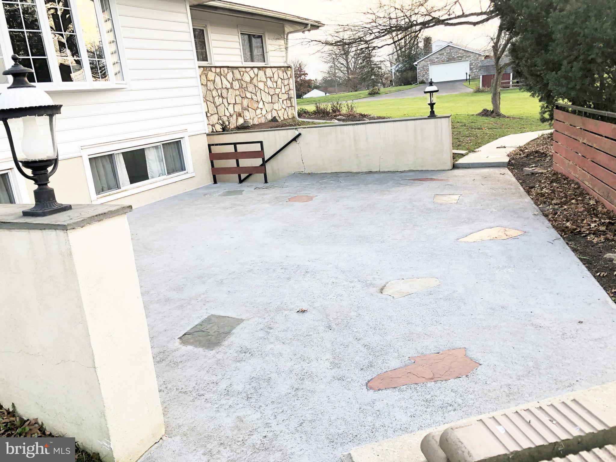 625 Creamery Road Telford, PA 18969 - Photo 19 of 62 REAR PATIO