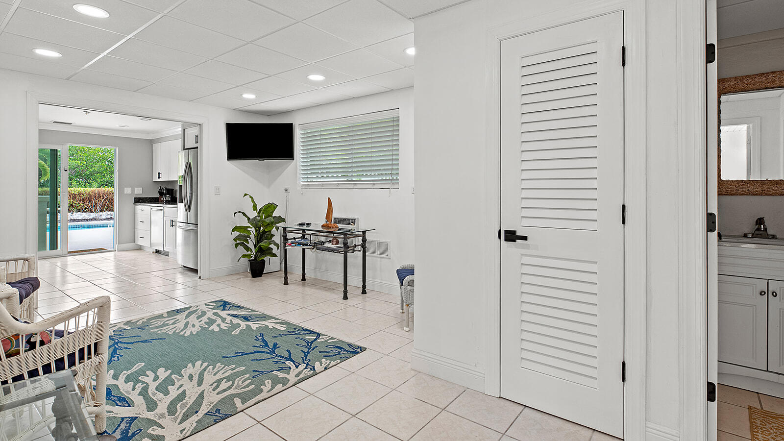 220 15th Circle Key Colony Beach, FL 33051 - Photo 32 of 43 a view of a livingroom with furniture