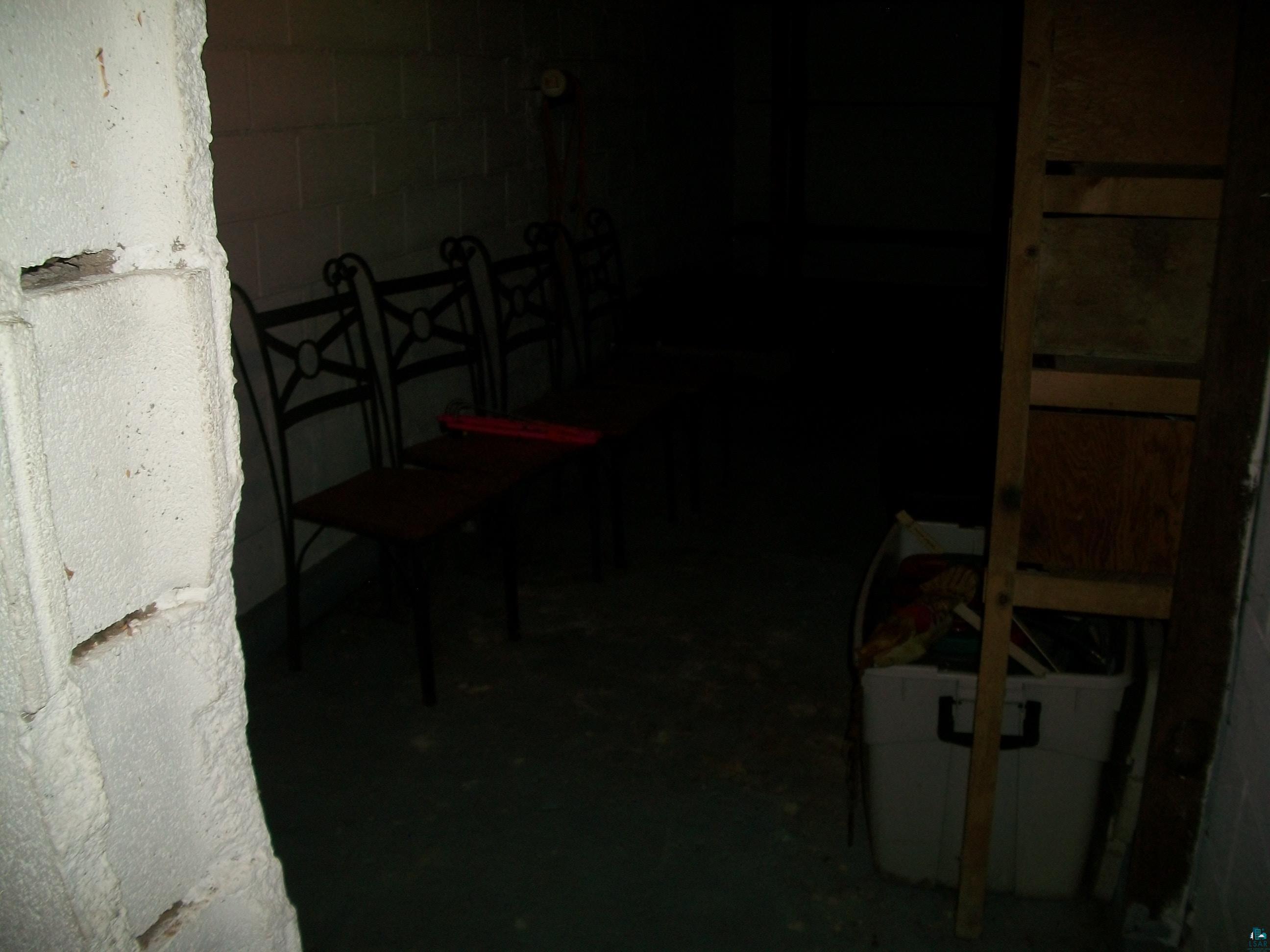 3917 Highway 5 Hibbing, MN 55746 - Photo 26 of 36 Interior space with concrete block wall