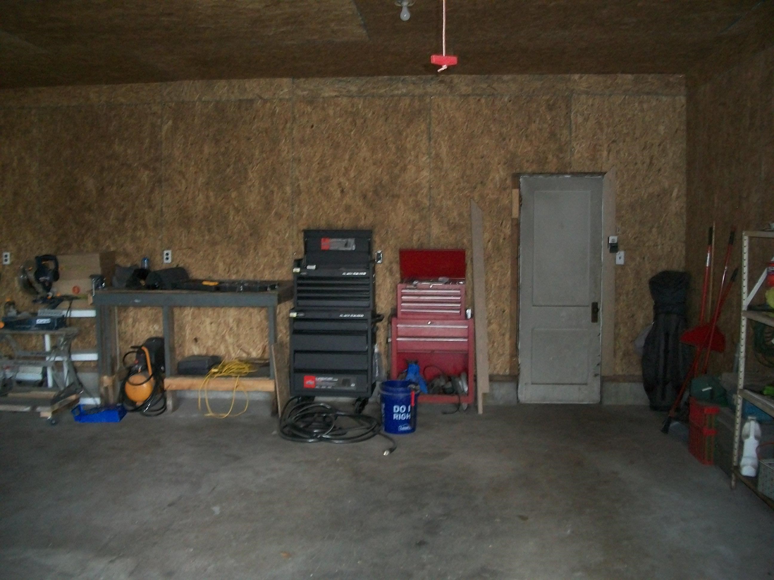 3917 Highway 5 Hibbing, MN 55746 - Photo 33 of 36 View of garage