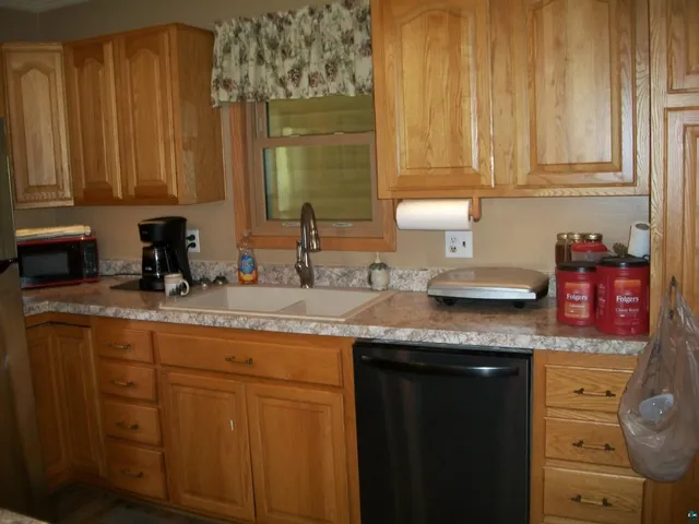 $249,000 | 3917 Highway 5, Hibbing, MN 55746