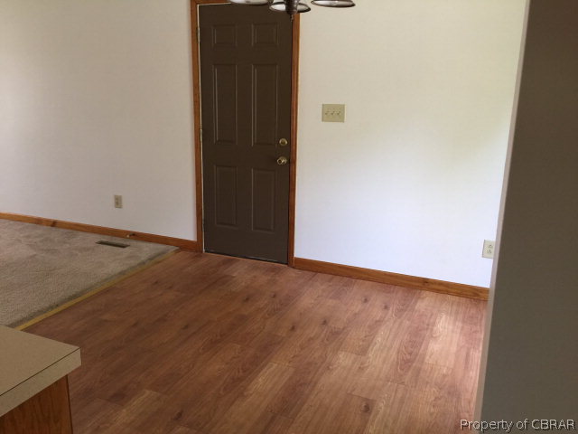 6993 Old Pinetta Road Gloucester, VA 23061 - Photo 7 of 16 Gallery Image 7