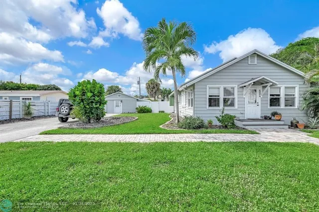 $1,850 | 524 Palmetto Street, West Palm Beach, FL 33405