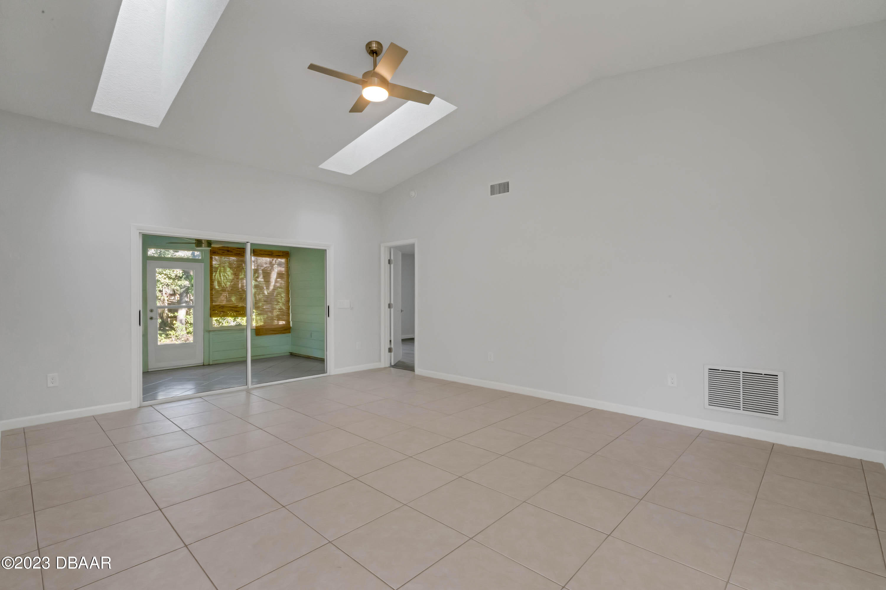 119 Crooked Pine Road Port Orange, FL 32128 - Photo 13 of 28 119-crooked-pine-road--port-orange--fl-3