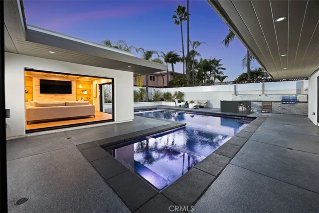 $4,495,000 | 1717 Irvine Avenue, Newport Beach, CA 92660