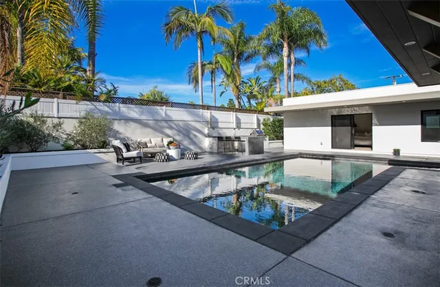 $4,495,000 | 1717 Irvine Avenue, Newport Beach, CA 92660