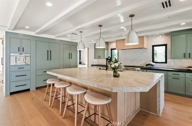 $4,495,000 | 1717 Irvine Avenue, Newport Beach, CA 92660