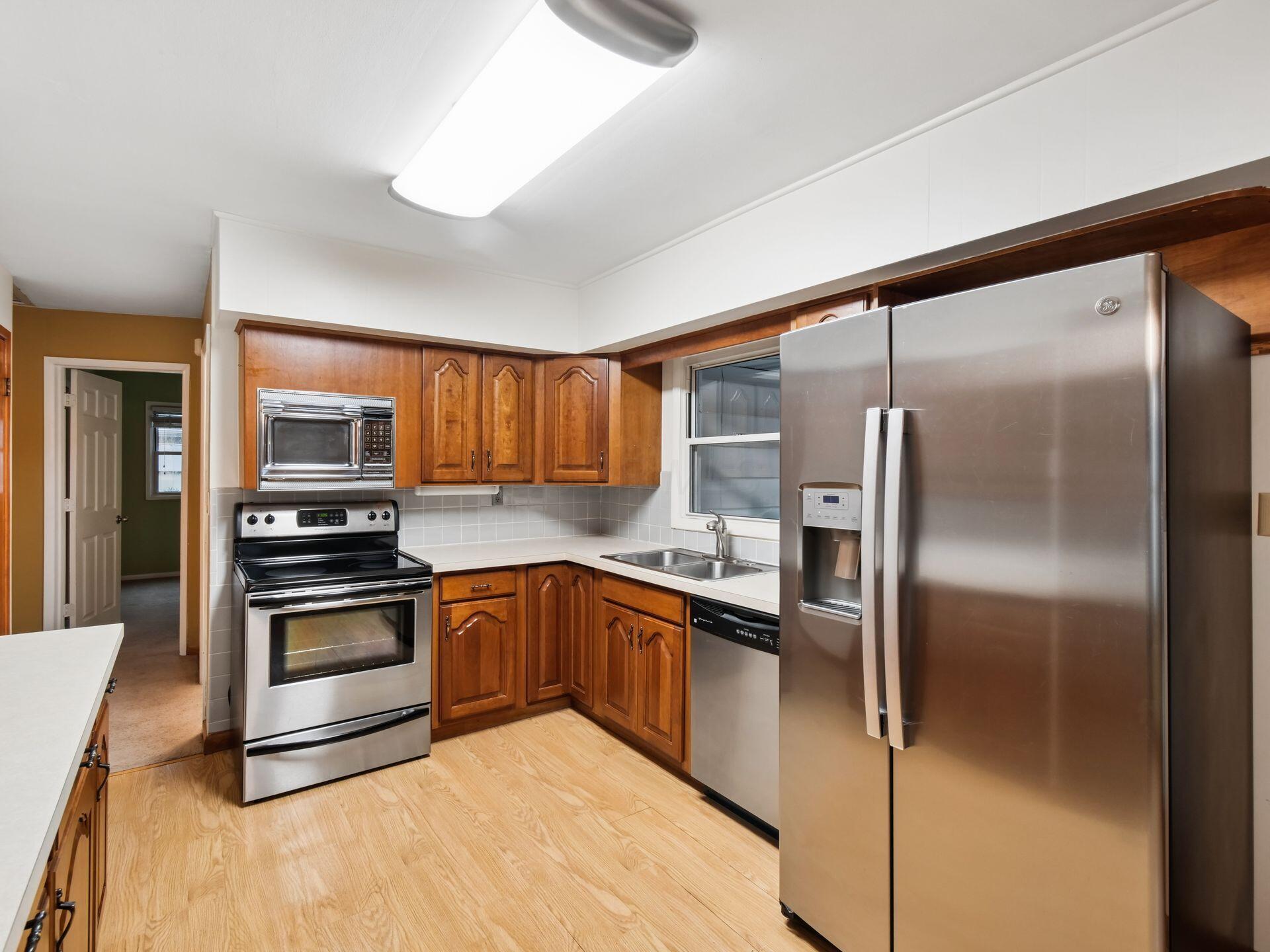 2433 Fishinger Road Upper Arlington, OH 43221 - Photo 14 of 51 Kitchen