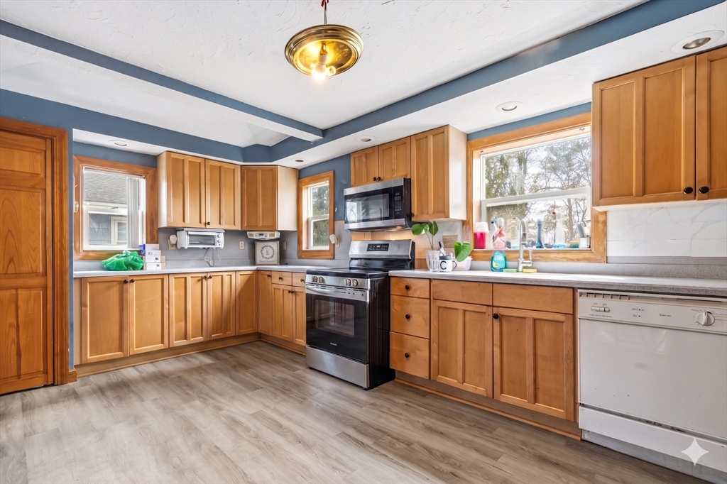20 George Street Fitchburg, MA 01420 - Photo 2 of 34