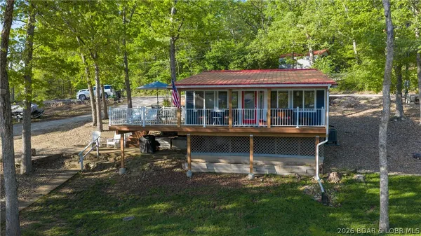 $399,000 | 1583 Robin Hood Lane, Roach, MO 65787