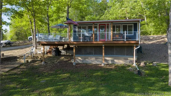 $399,000 | 1583 Robin Hood Lane, Roach, MO 65787