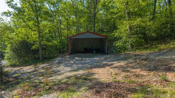 $399,000 | 1583 Robin Hood Lane, Roach, MO 65787