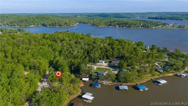$399,000 | 1583 Robin Hood Lane, Roach, MO 65787