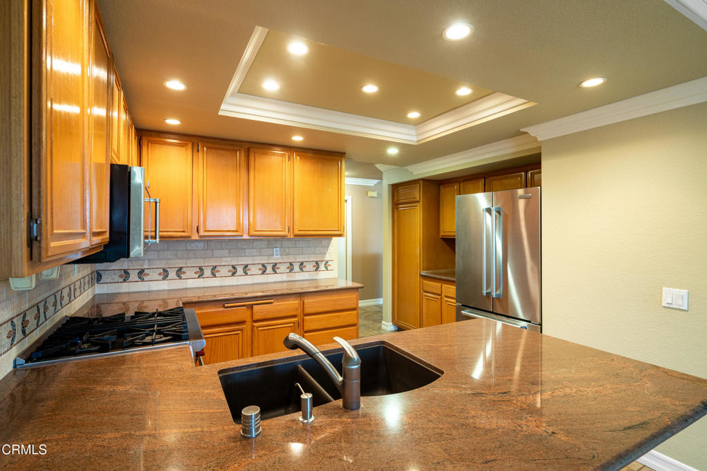 866 Congressional Road Simi Valley, CA 93065 - Photo 10 of 28