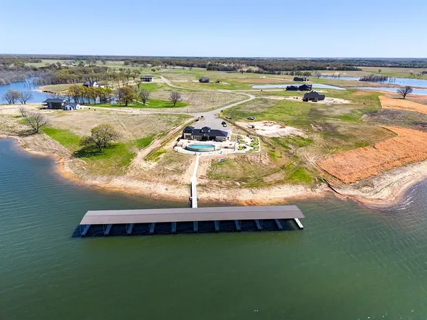$329,900 | 410 Peninsula Drive, Honey Grove, TX 75446