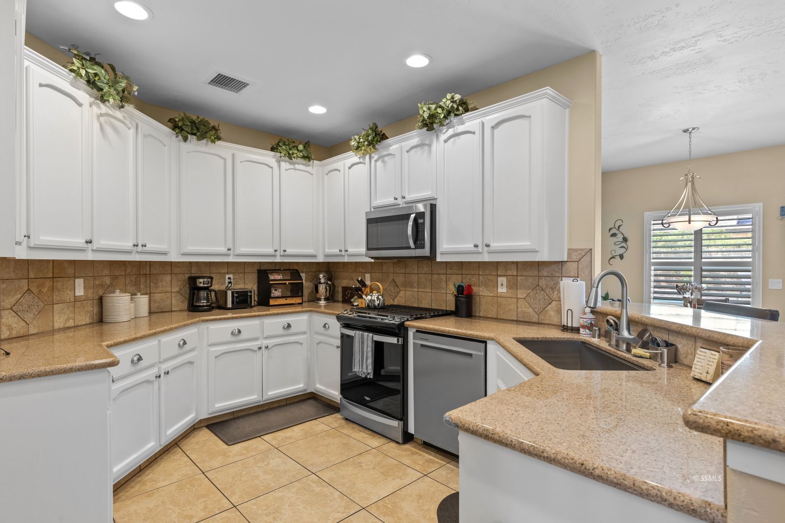 1107 North Cynthia Court Ridgecrest, CA 93555 - Photo 16 of 49 Gallery Image 16
