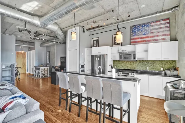 $550,000 | 410 Northwest 1st Avenue, Unit 604, Fort Lauderdale, FL 33301