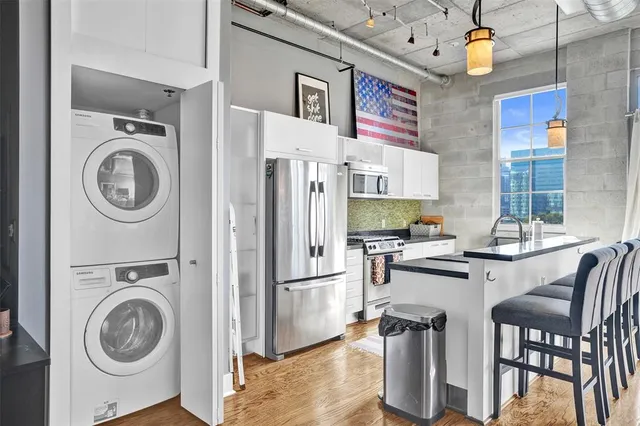 $550,000 | 410 Northwest 1st Avenue, Unit 604, Fort Lauderdale, FL 33301