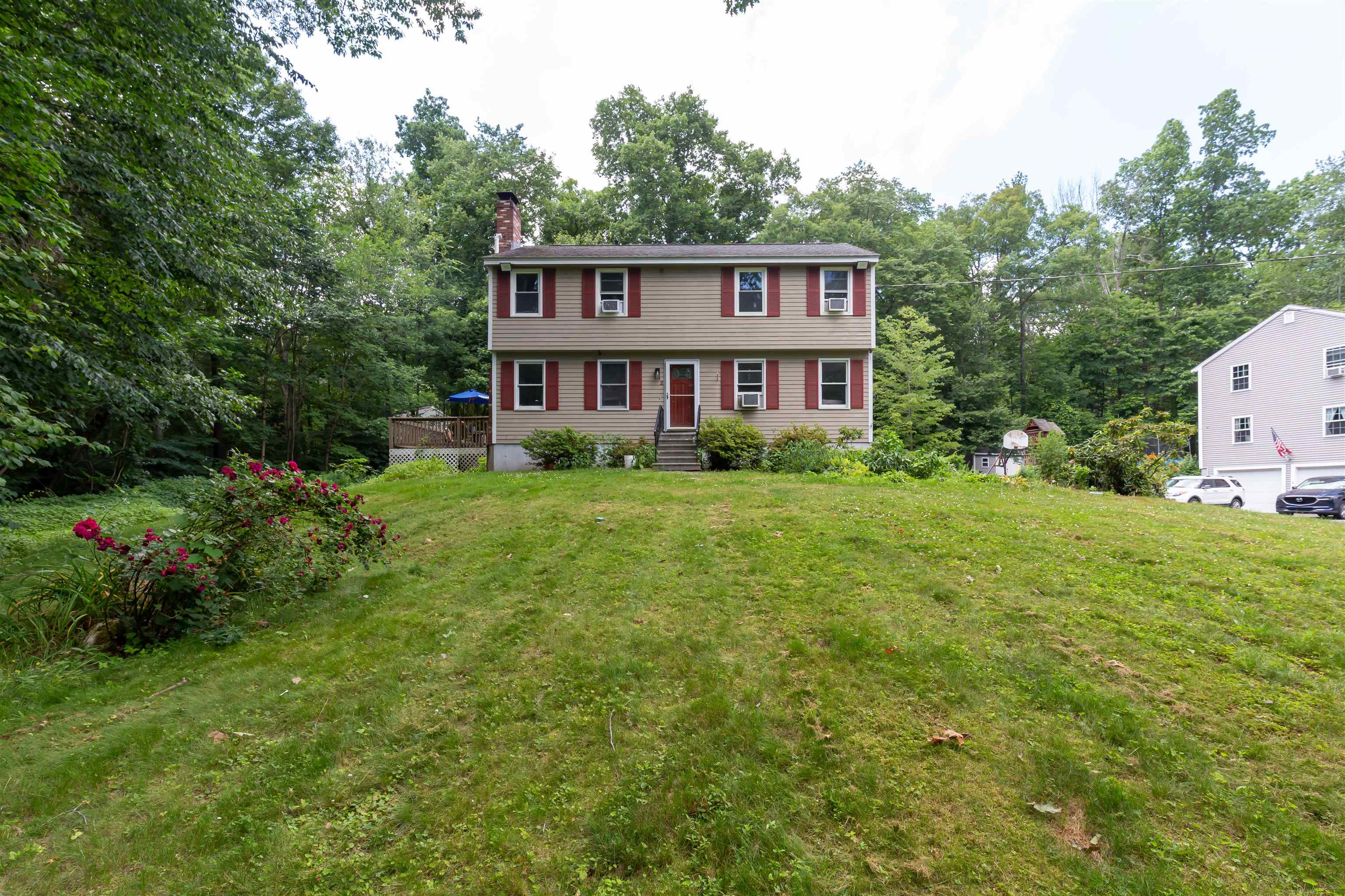 2 Nutmeadow Lane Derry, NH 03038 - Photo 2 of 37