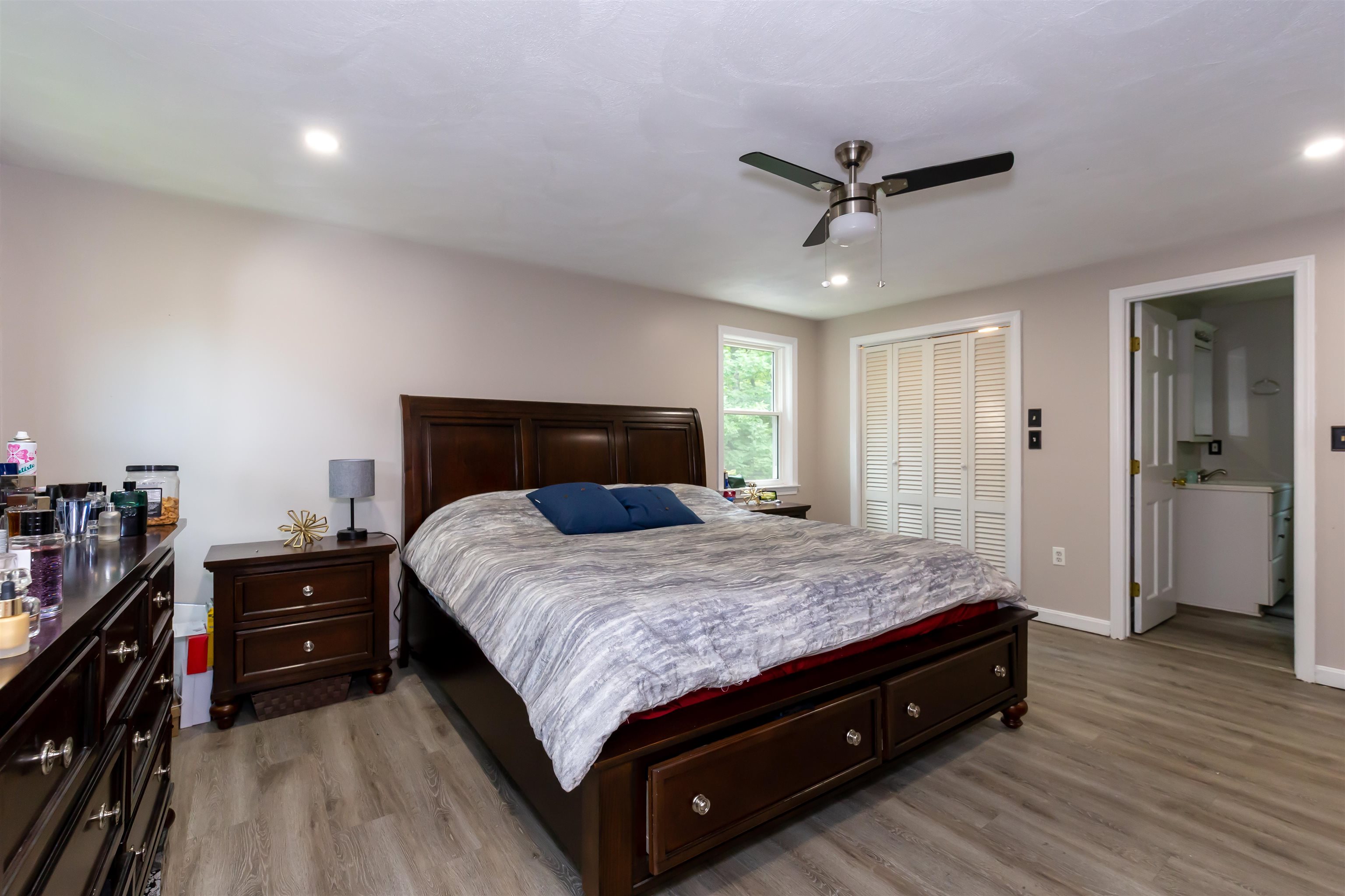 2 Nutmeadow Lane Derry, NH 03038 - Photo 24 of 37