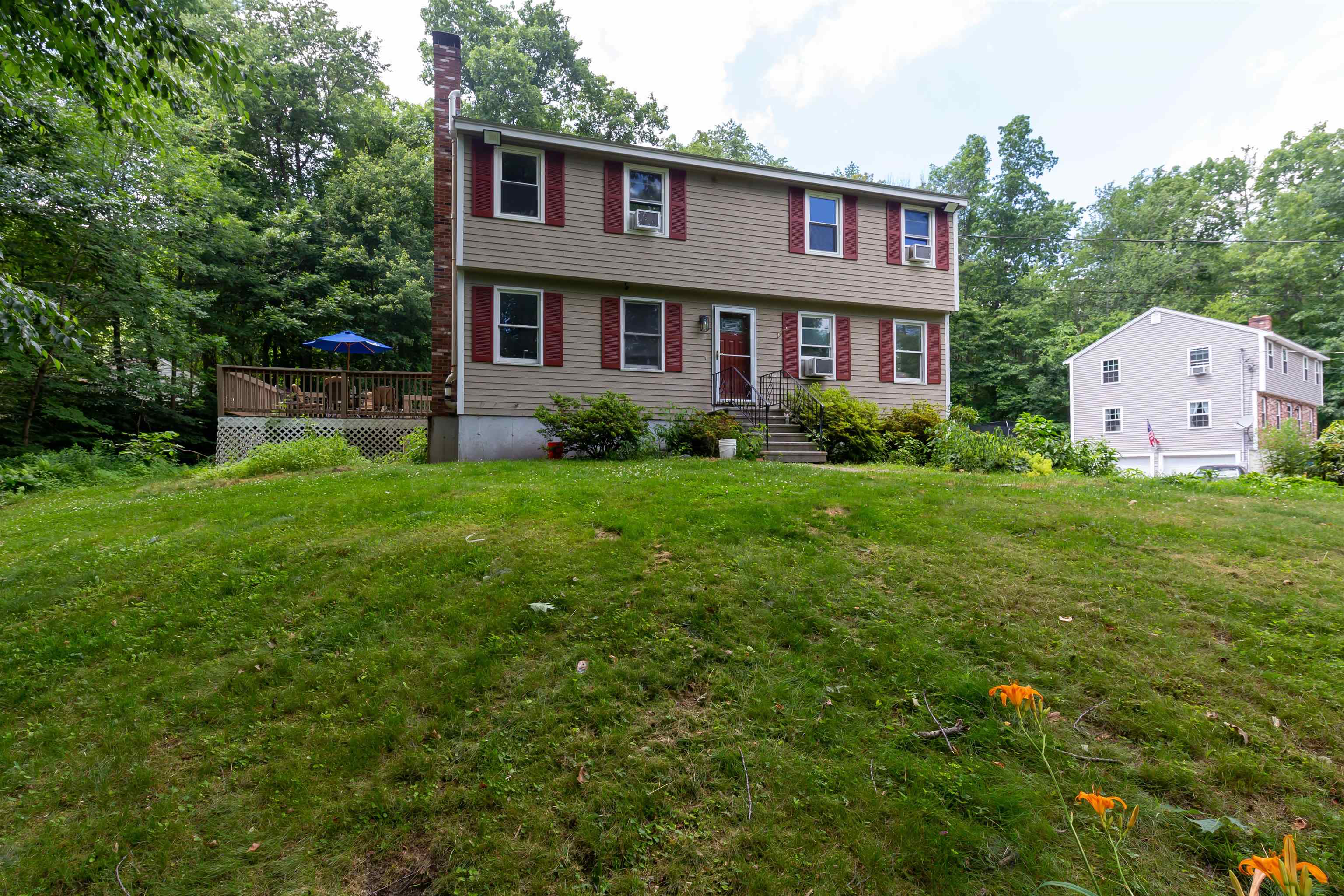 2 Nutmeadow Lane Derry, NH 03038 - Photo 4 of 37