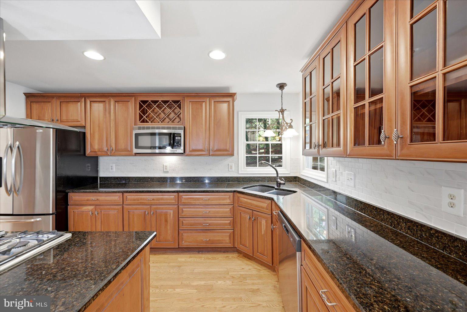 6004 Telegraph Road Alexandria, VA 22310 - Photo 4 of 30