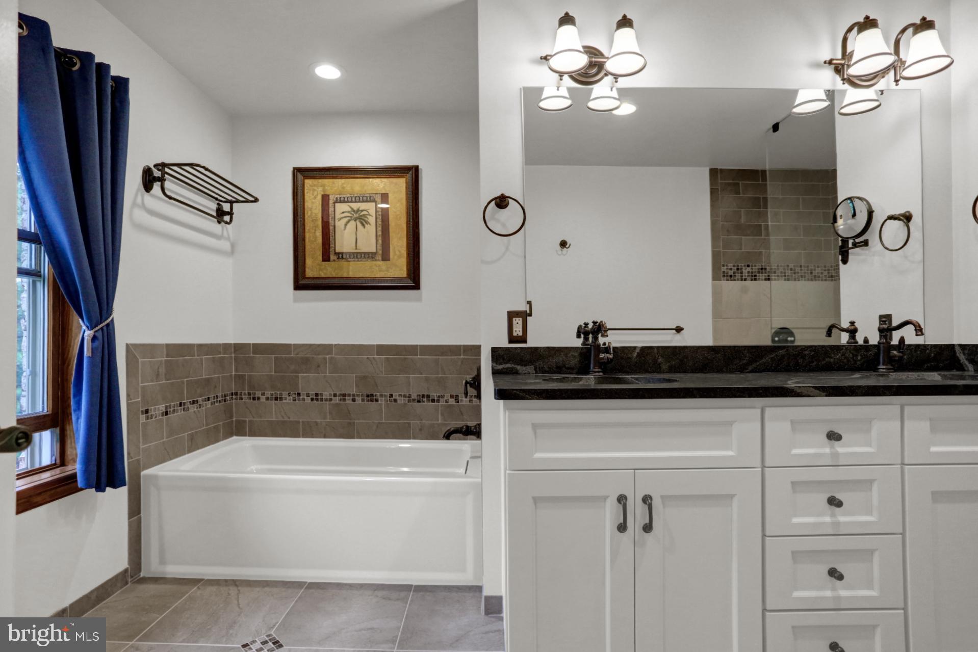 4505 Stoudts Ferry Bridge Road Reading, PA 19605 - Photo 39 of 57 Master Bath