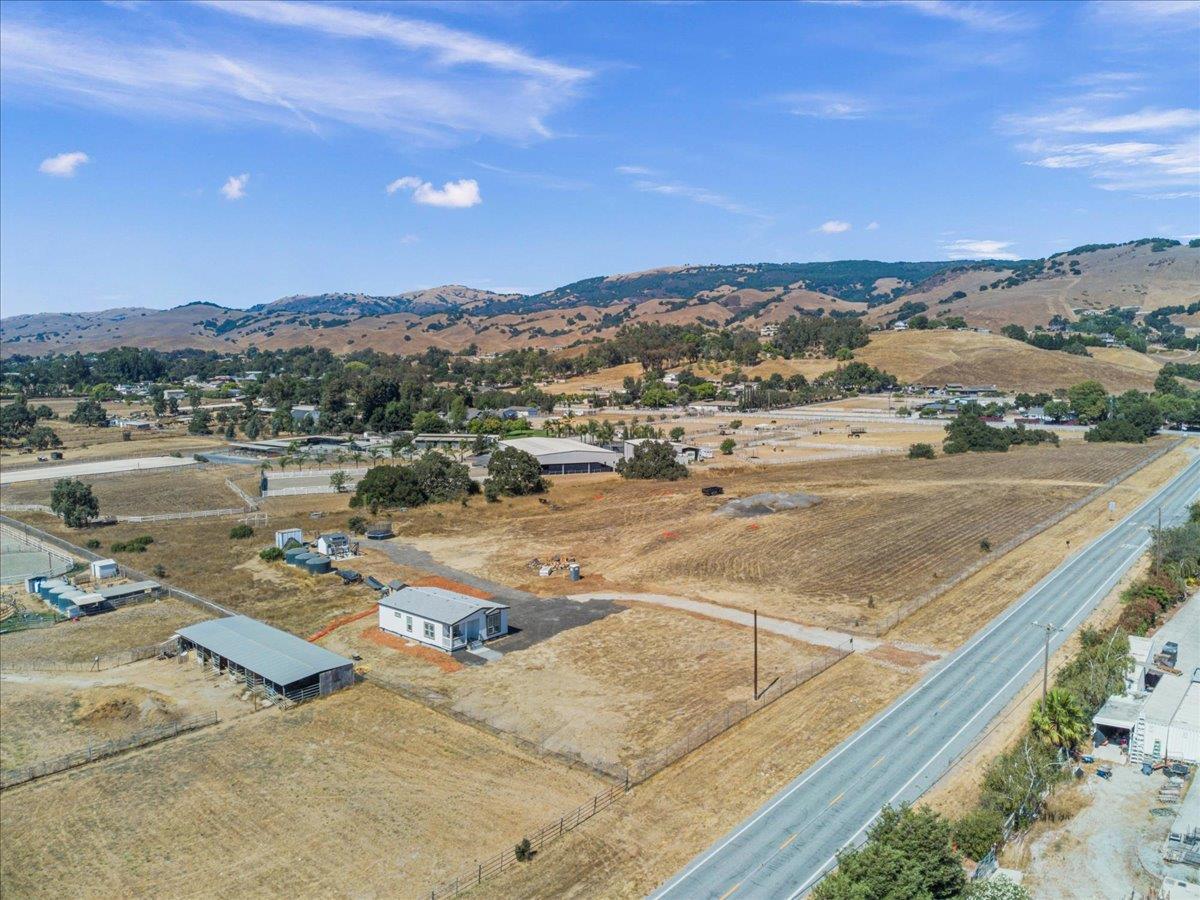 2055 Rucker Avenue Gilroy, CA 95020 - Photo 10 of 29