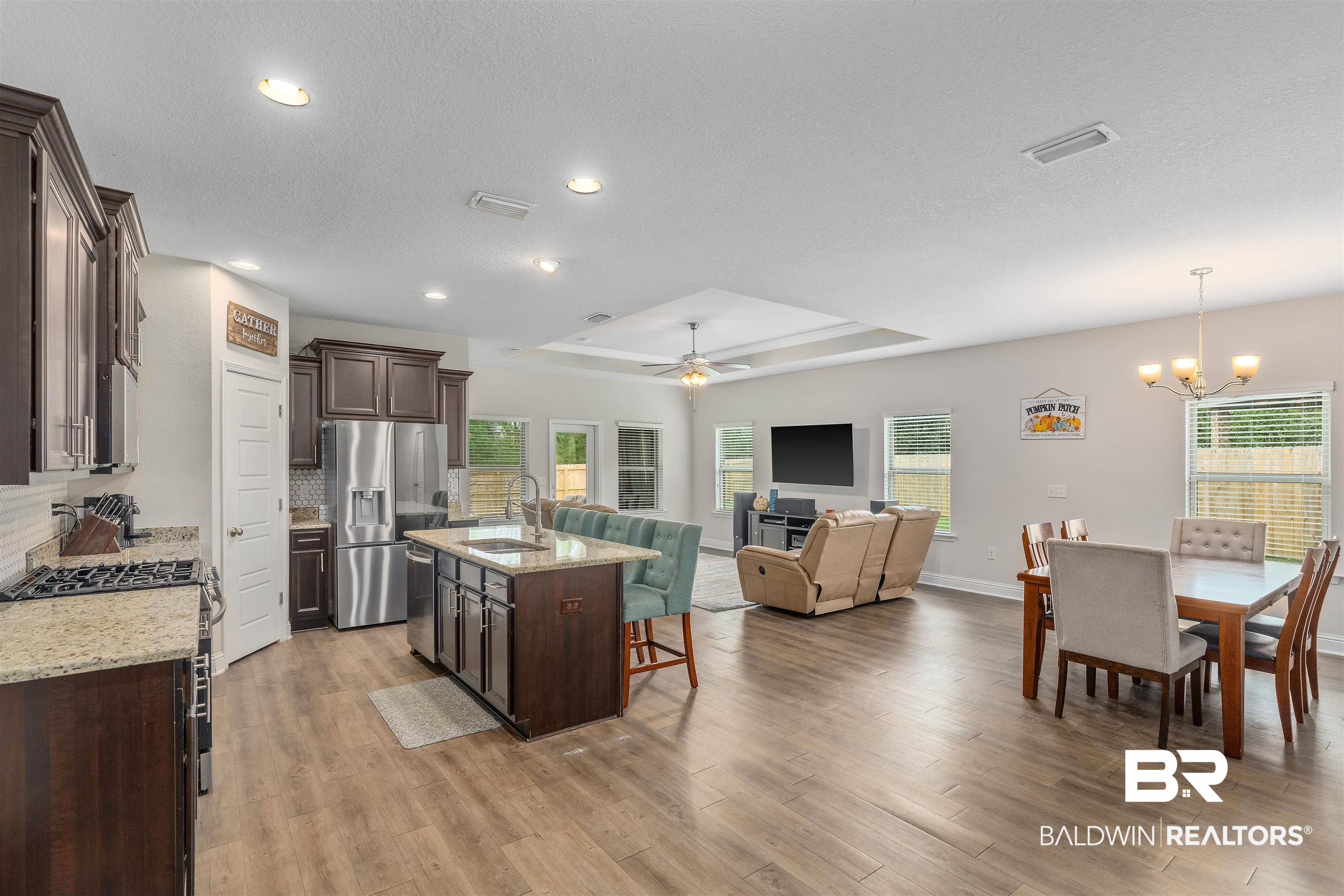 12738 Chickadee Lane Daphne, AL 36527 - Photo 7 of 30 Kitchen