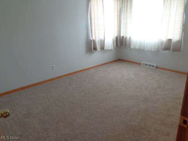 2485 Dentzler Road Parma, OH 44134 - Photo 11 of 21 Master Bedroom