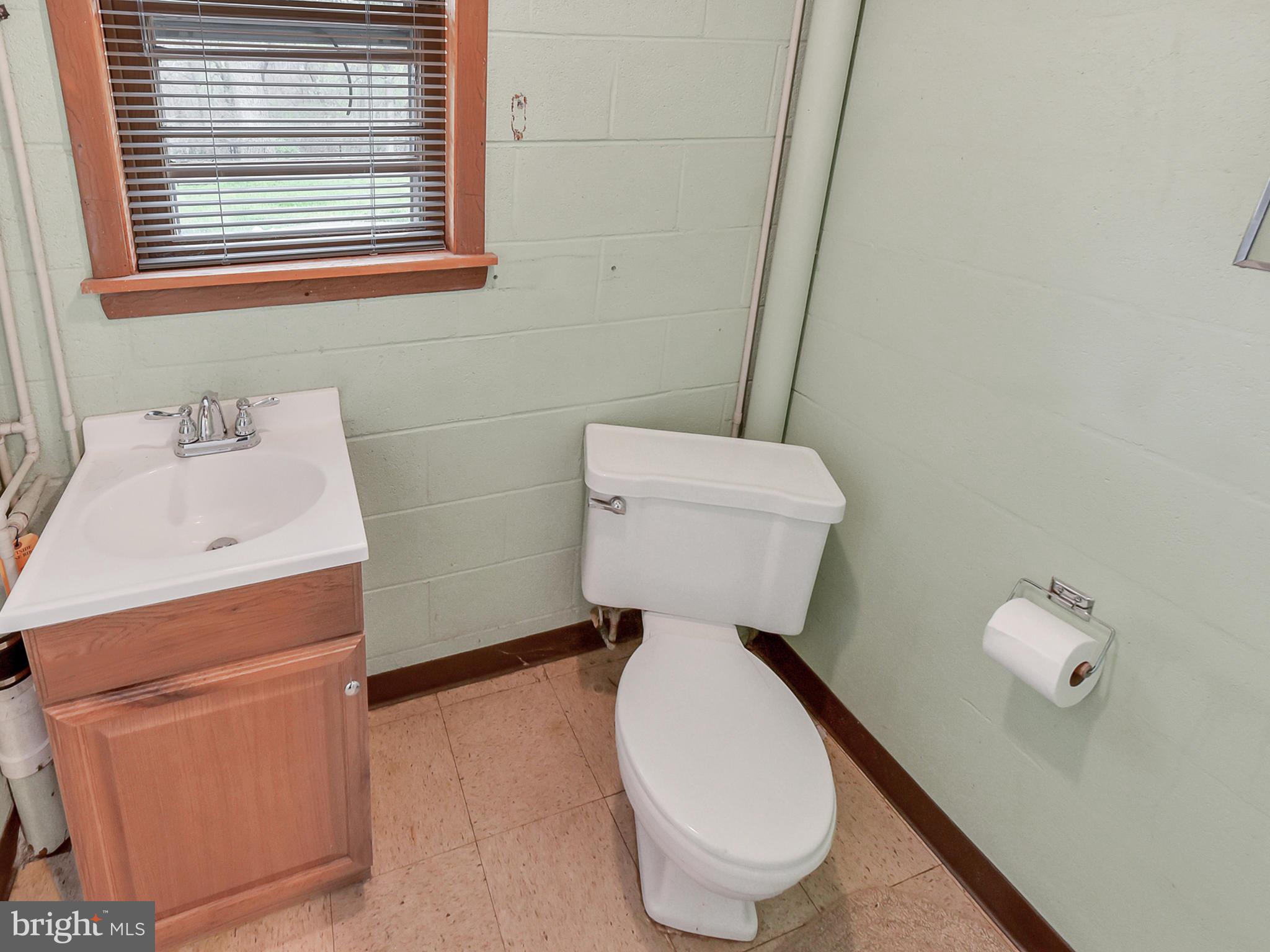6143 Long Branch Road Frederick, MD 21701 - Photo 34 of 44 Small Bathroom