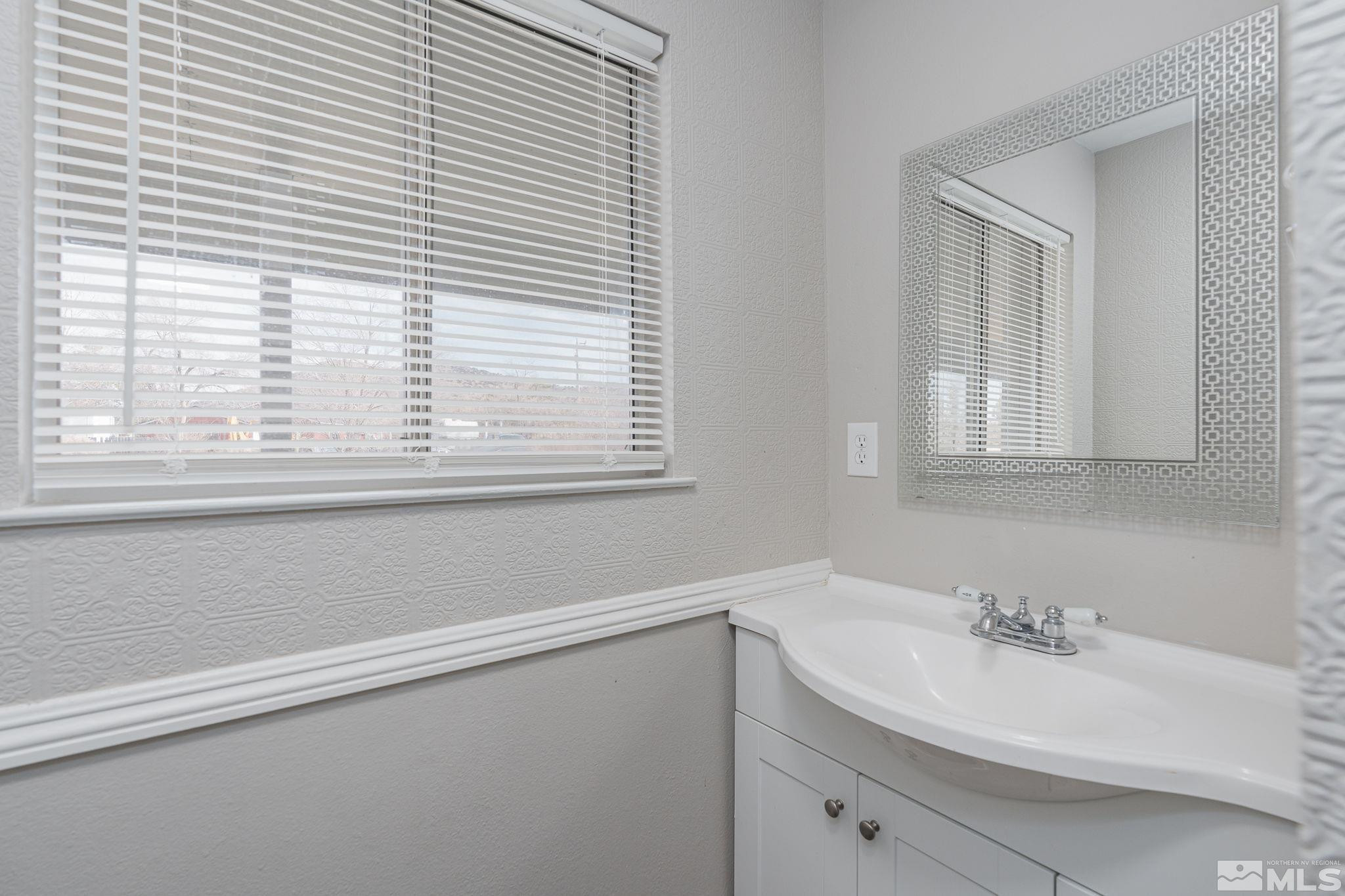11365 Chestnut Street Reno, NV 89506 - Photo 28 of 34 Photo 28