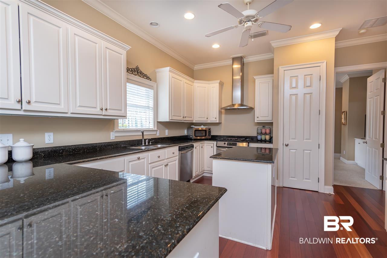 9030 Lake View Drive Fairhope, AL 36532 - Photo 13 of 34