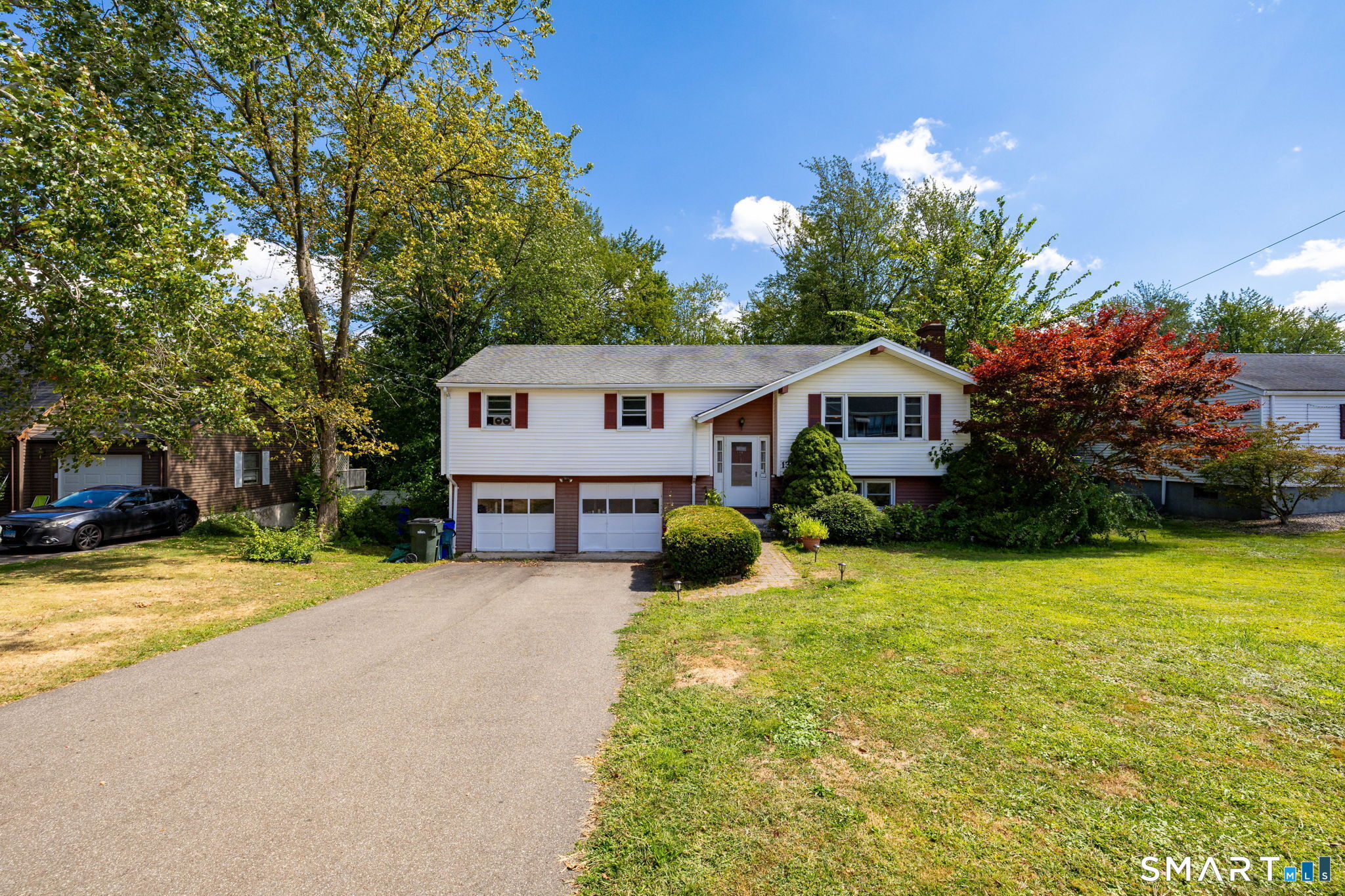 136 Charter Road Wethersfield, CT 06109 - Photo 2 of 30 Gallery Image 2