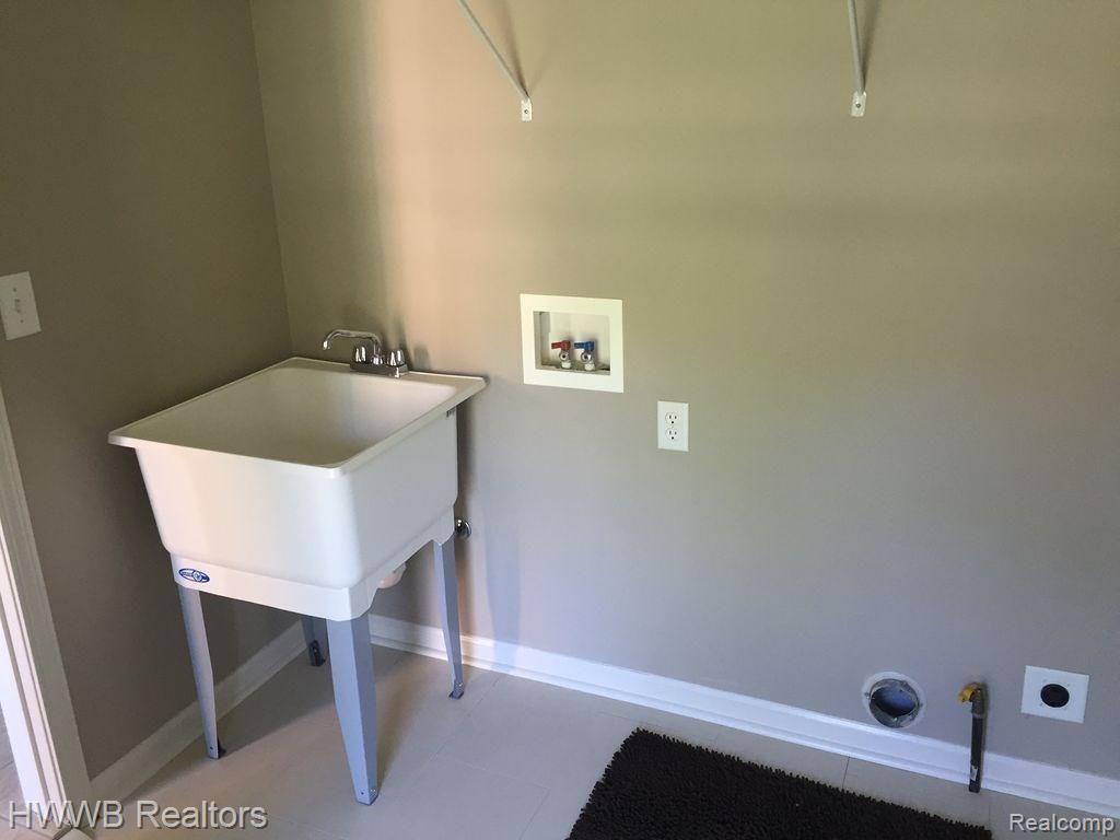 49627 Great Falls Road Canton, MI 48188 - Photo 7 of 9 House08 Laundry.jpg