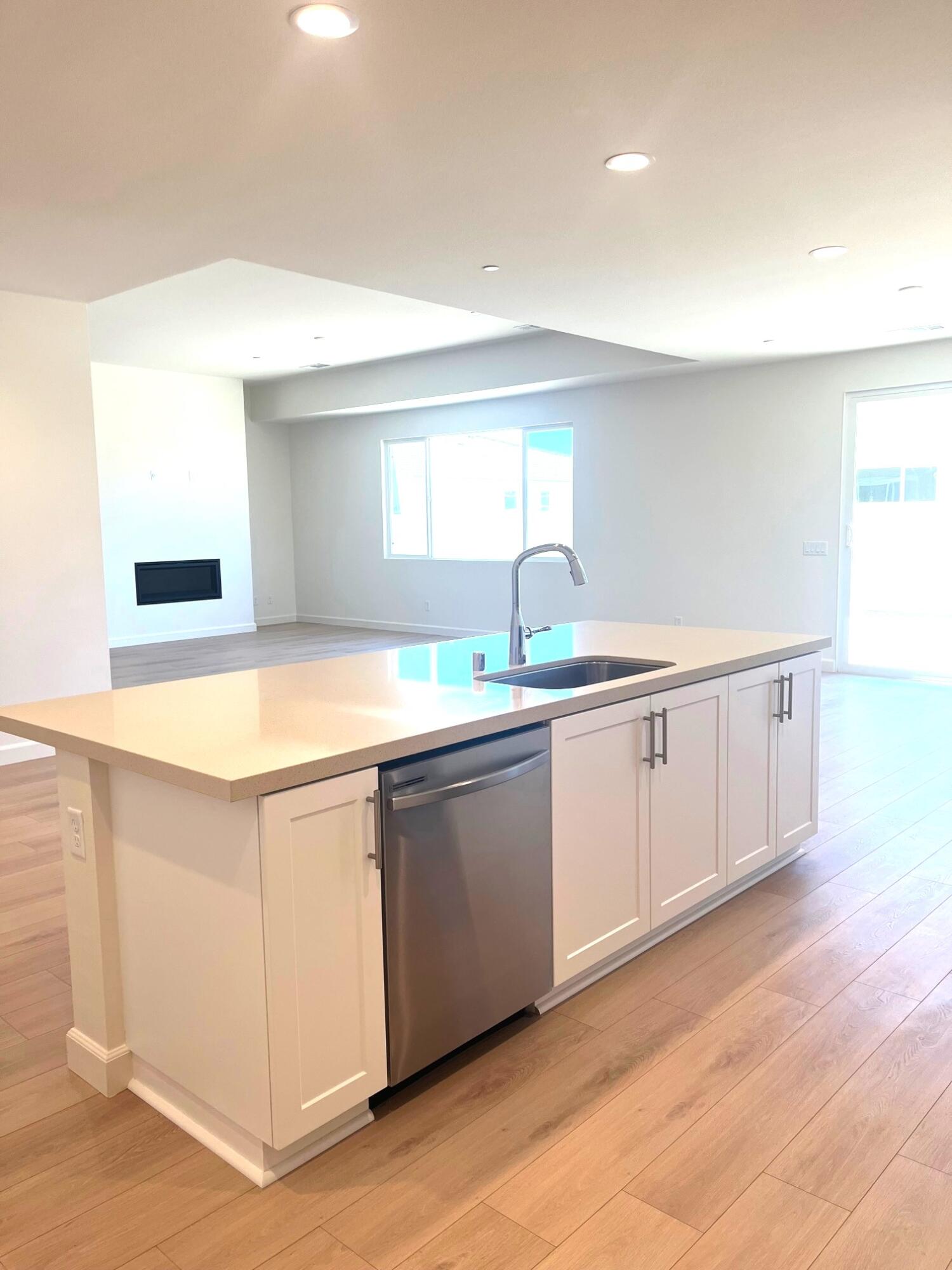 38041 Periwinkle Place Palmdale, CA 93550 - Photo 3 of 17 Lot 10 Kitchen