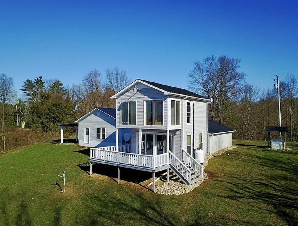 86 Sugar Loaf Road Fancy Gap, VA 24328 - Photo 5 of 65 Gallery Image 5