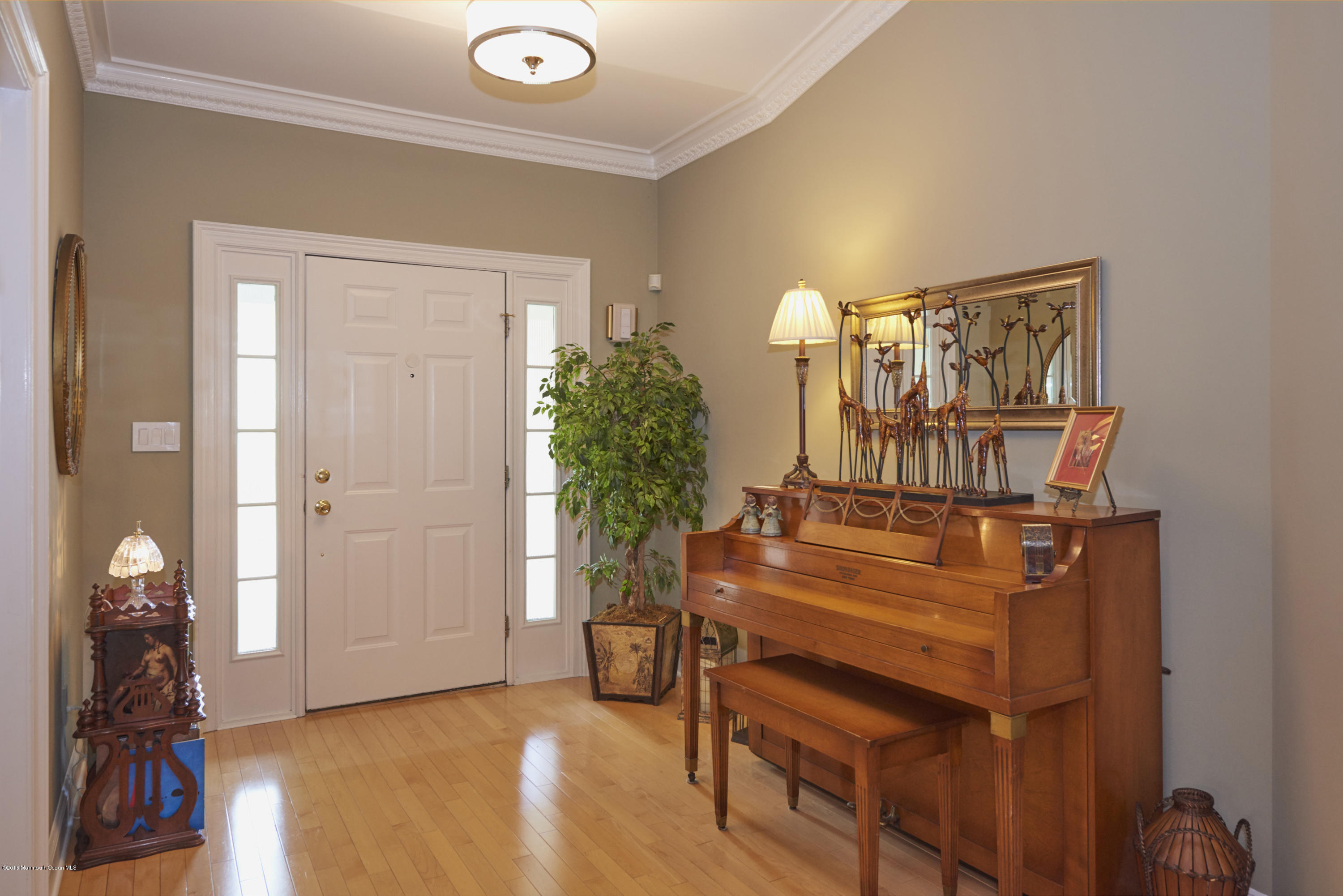6 Windward Way Red Bank, NJ 07701 - Photo 2 of 15 Foyer