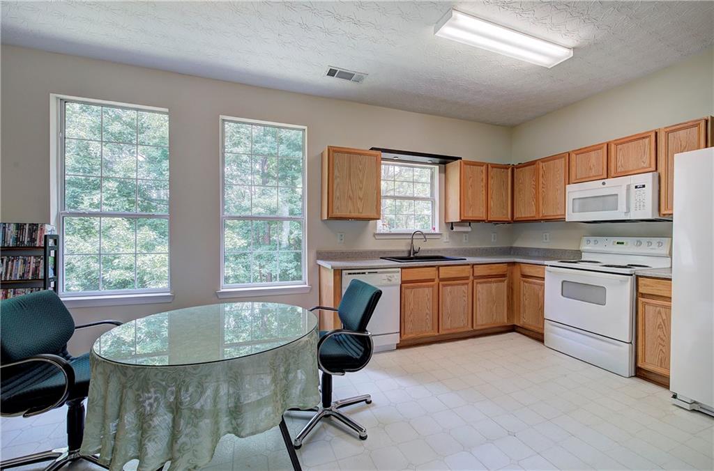 105 Timber Ridge Drive Cartersville, GA 30121 - Photo 11 of 41