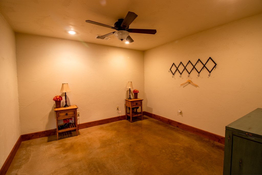 5830 Highway 16 Llano, TX 78643 - Photo 16 of 39