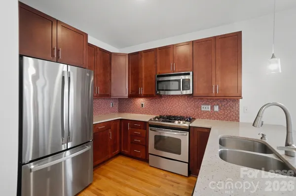 $2,695 | 921 Westbrook Drive, Unit B, Charlotte, NC 28202