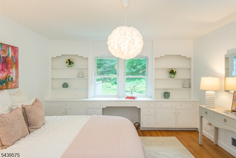 132 Haddon Place Montclair, NJ 07043 - Photo 25 of 48