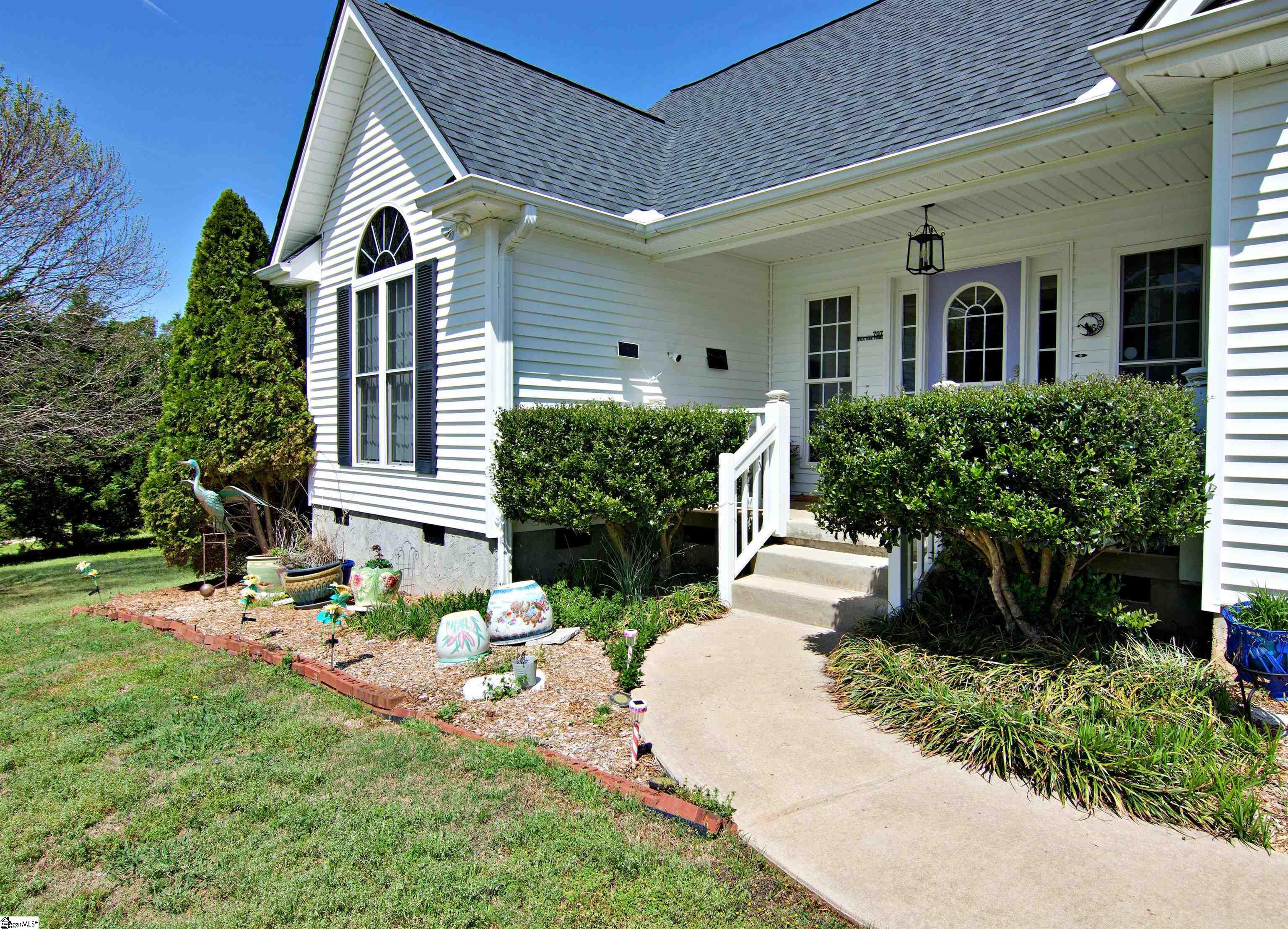 707 Tall Oak Trail Seneca, SC 29678 - Photo 4 of 50 Gallery Image 4