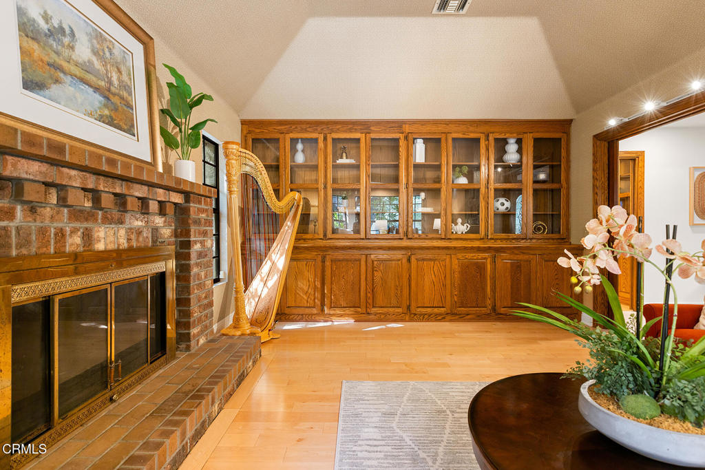 23 Hidden Valley Road Monrovia, CA 91016 - Photo 8 of 27 a view of a balcony