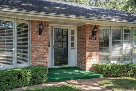 $435,000 | 1604 Oak Meadow Drive, Irving, TX 75061