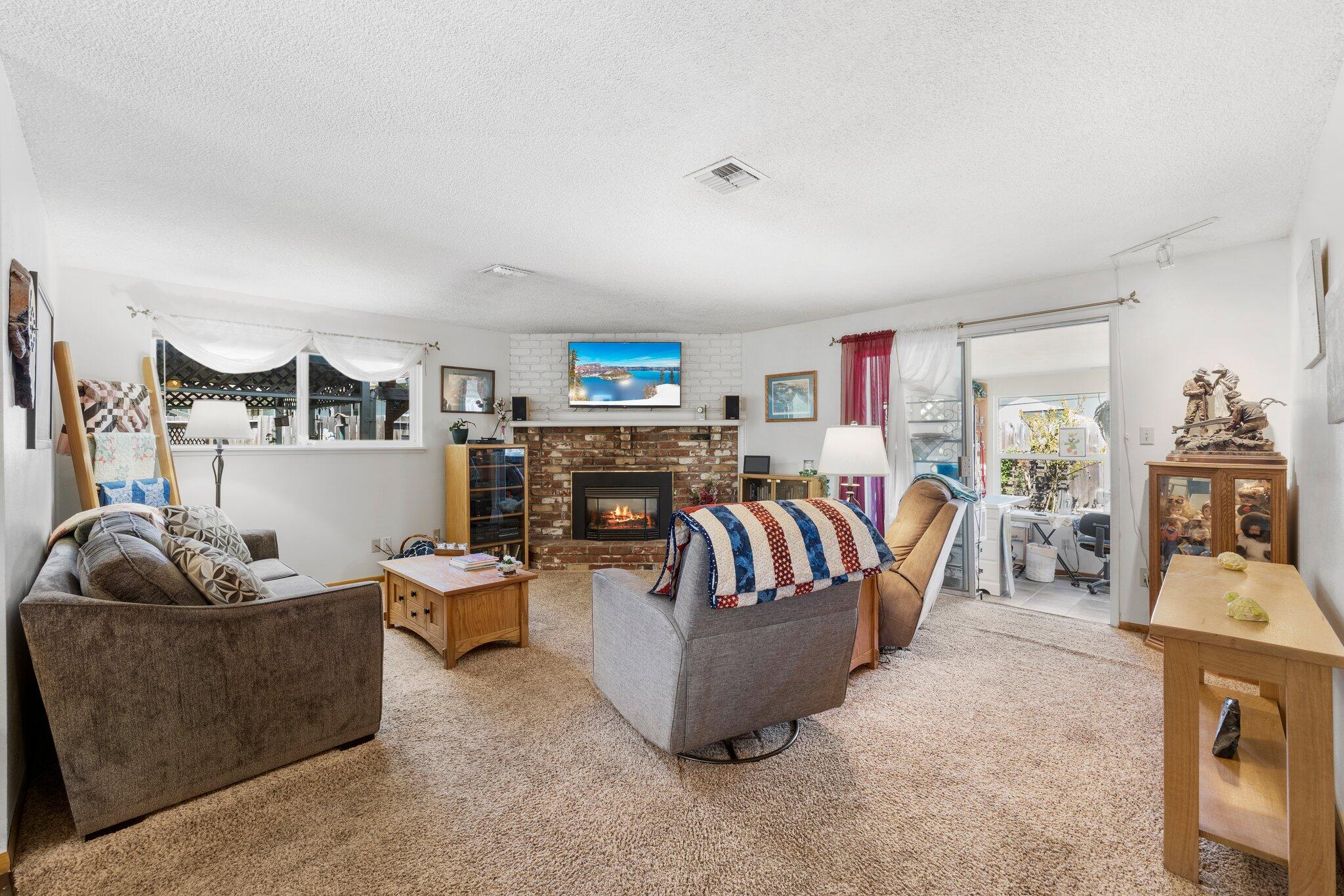 3630 Hilsinger Road Phoenix, OR 97535 - Photo 16 of 41 16-web-or-mls-_D9A5257